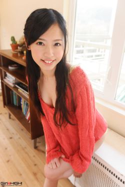 美女光屁屁